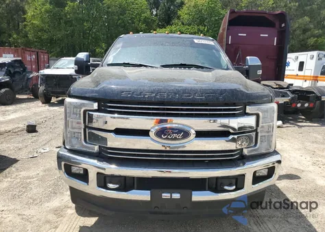 2017 Ford F350 Super Duty z USA, uszkodzony, nr VIN 1FT8W3DT2HEC78260